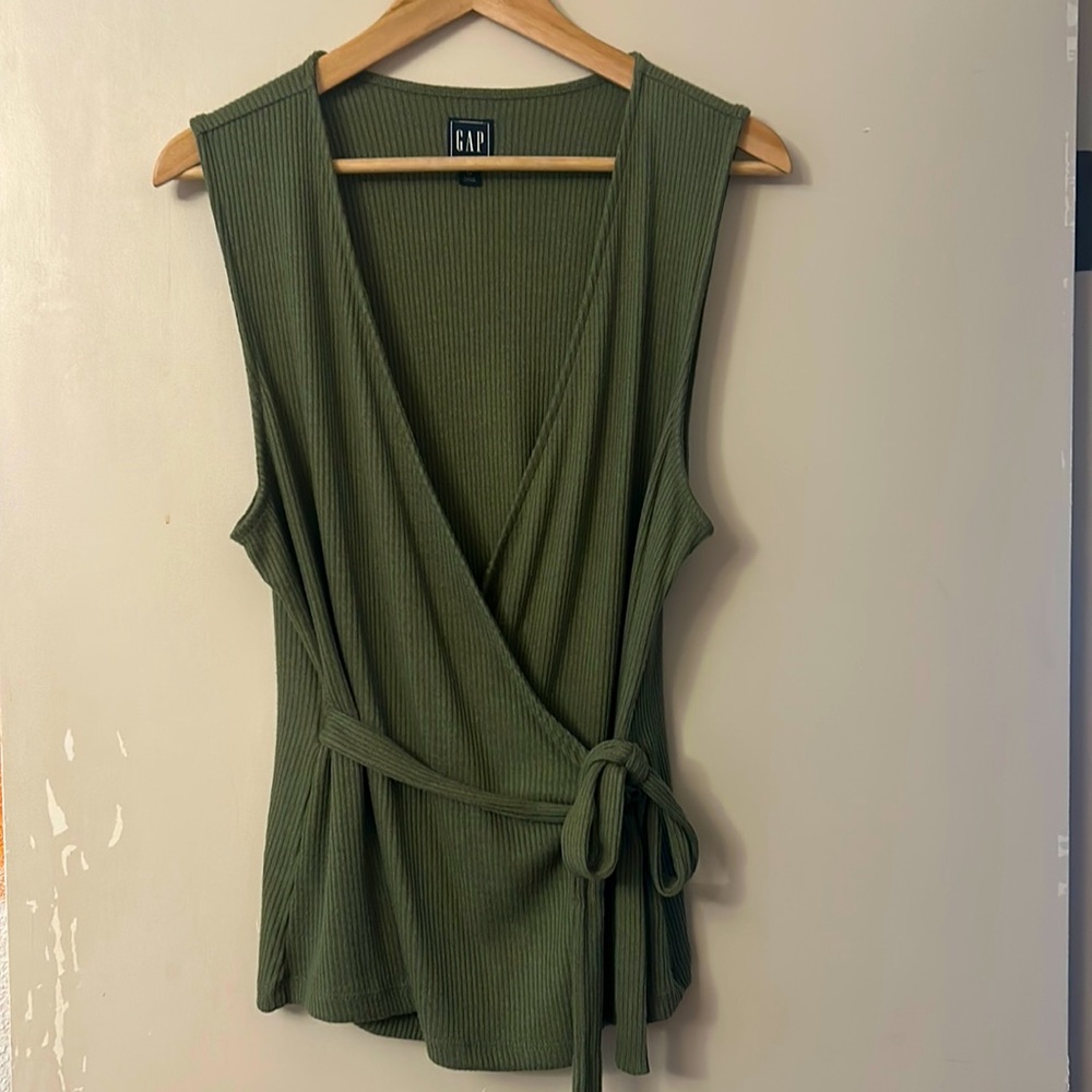 Green wrap top (size large)